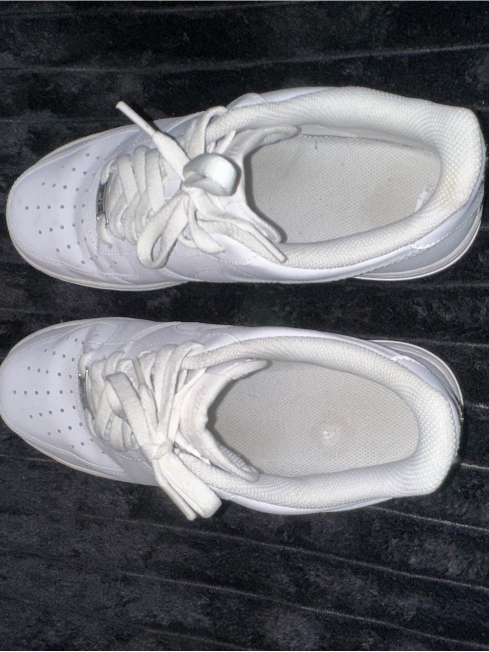 Nike Air Force 1 ‘07 Triple White Sneakers Women’s Size 9.5 - Picture 3 of 4